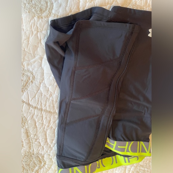 NWT padded compression shorts - Picture 2 of 3